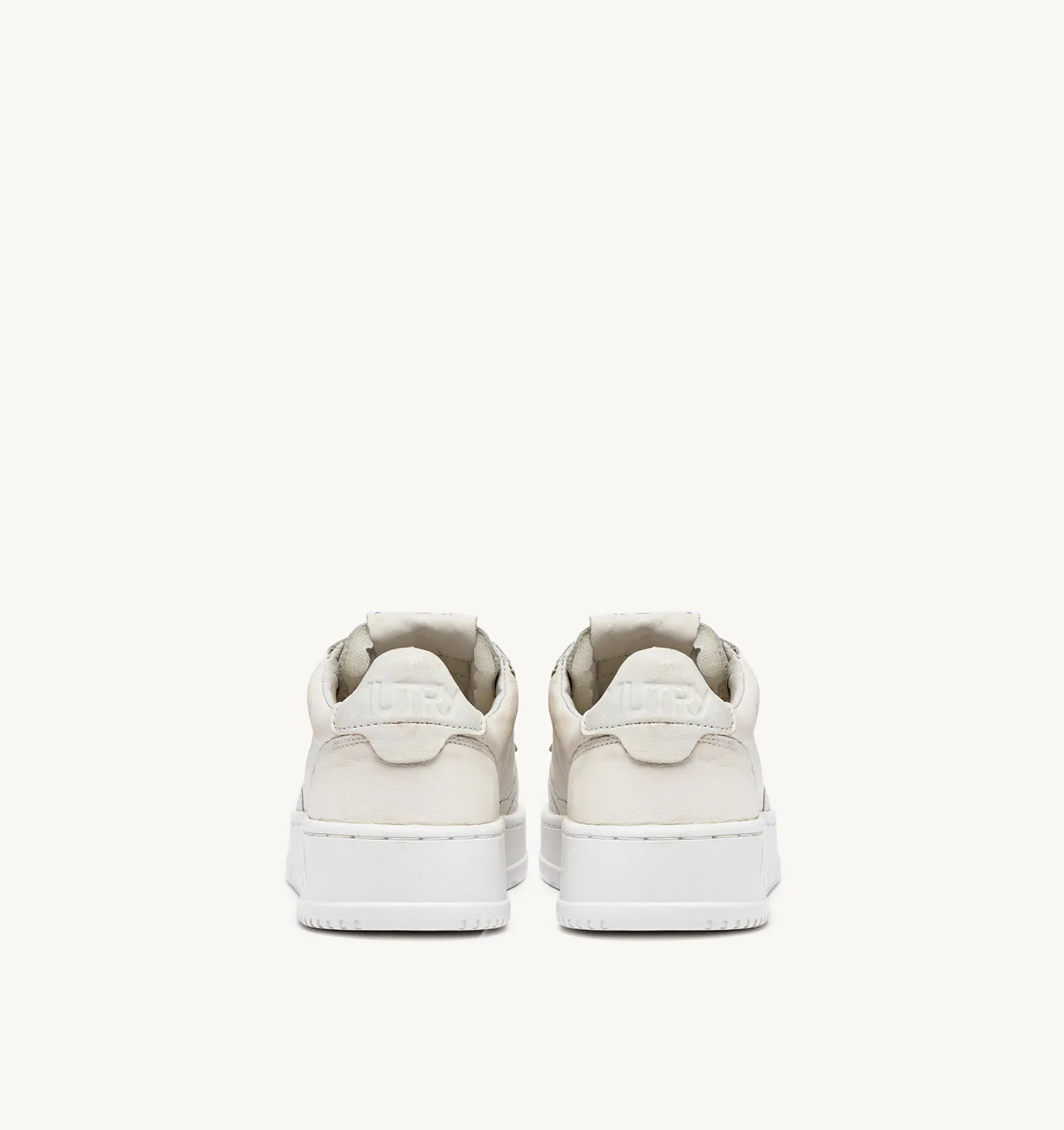 AUTRY SNEAKERS WOMANMEDALIST LOW SNEAKER IN OPTICAL WHITE GOAT LEATHER