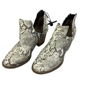 Blondo Snakeskin Print Ankle Boots Heels - Size 8