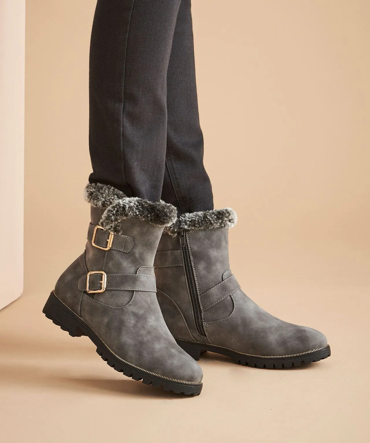 Cushion-walk Suede Boots