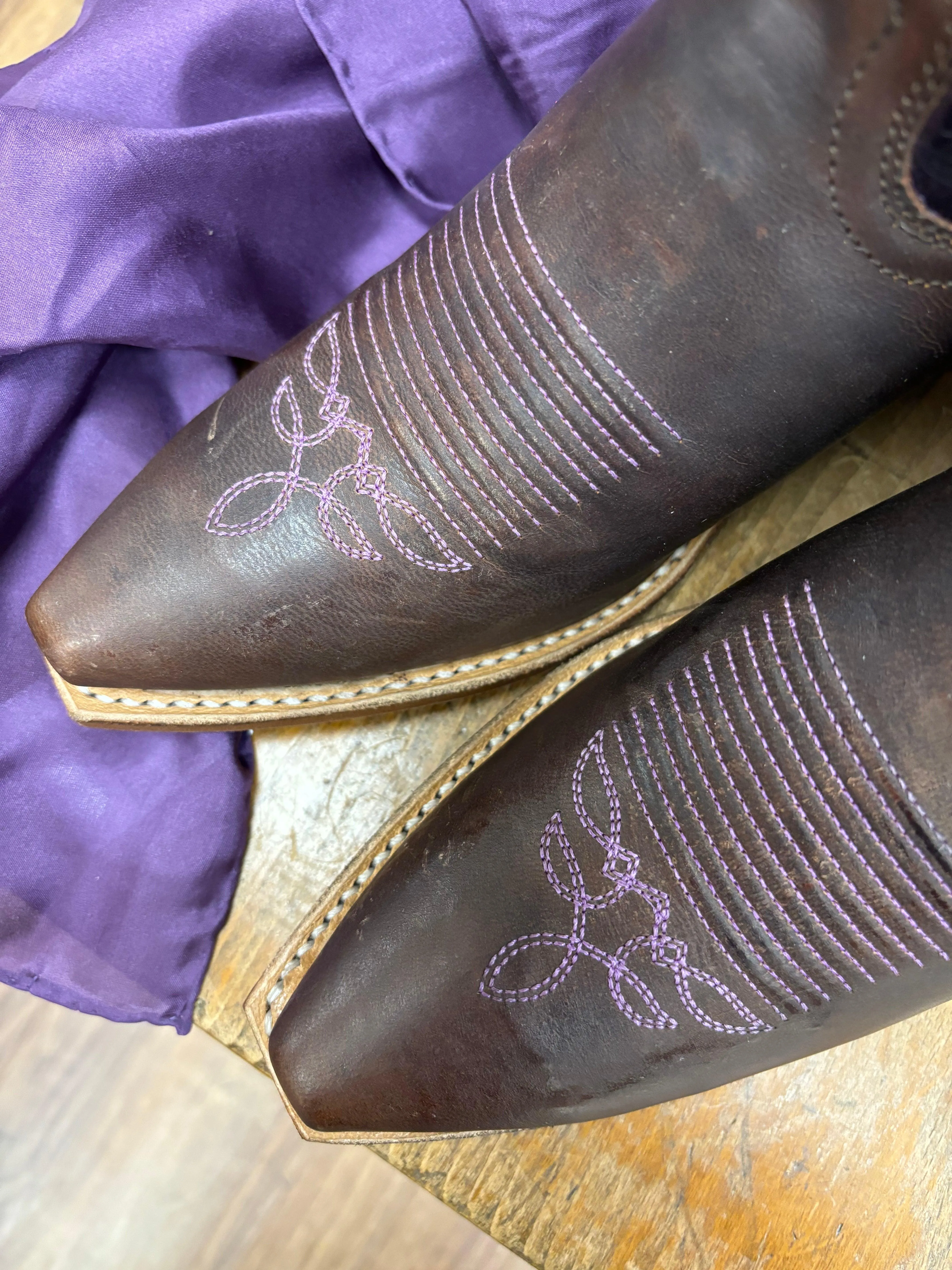 Laredo Women's Dark Brown Lavender Embroidered Cowgirl Boots Snip Toe 52214