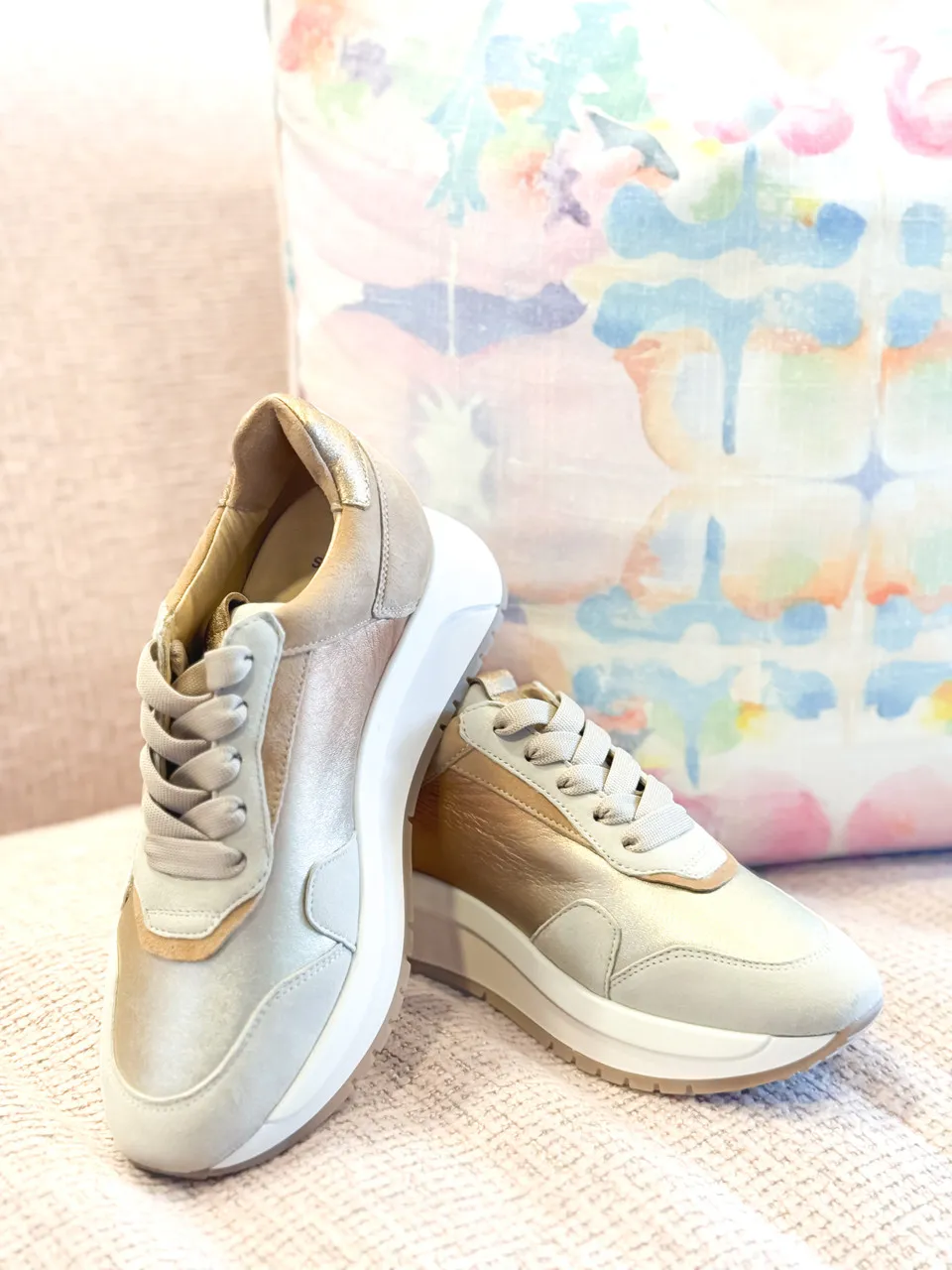 Softwaves Copper Gradient Capri Sneaker