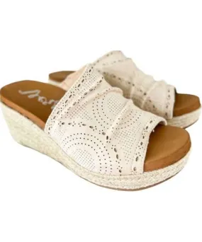 Marie Sandals In Cream for Women by Very G